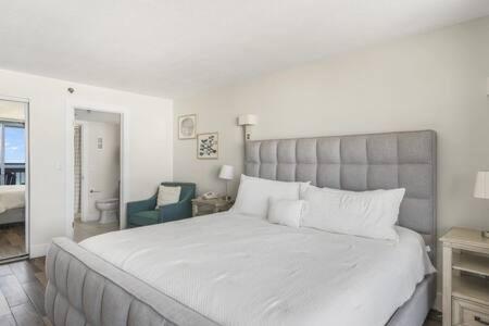 The Scallop By Brightwild-Beachfront Condo Destin Eksteriør billede